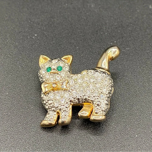 Sparkly Vintage Cat Brooch with Encrusted Rhinestones - Picture 6 of 9